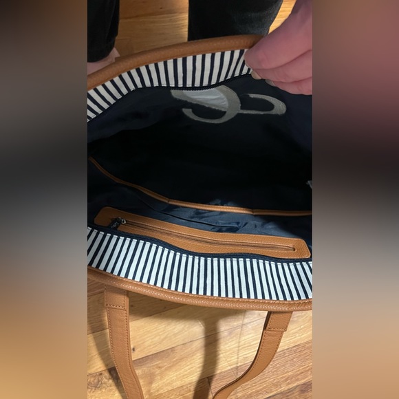 Monogrammed ‘C’ Initial Thirty-One Bag - Picture 2 of 2